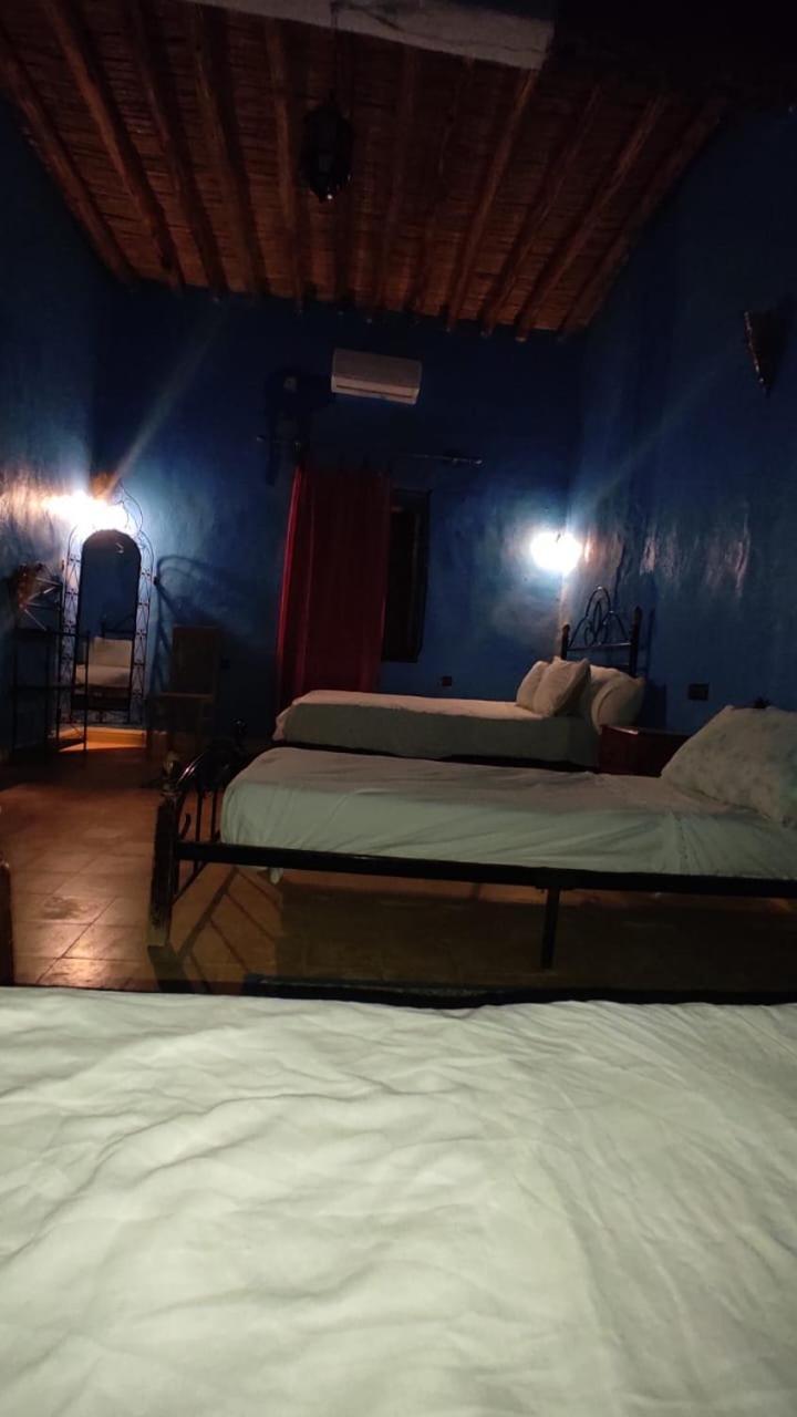Riad Gnaoua Khamlia メルズーガ エクステリア 写真